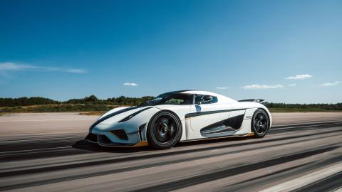 Koenigsegg Regera lập kỷ lục tăng-giảm tốc