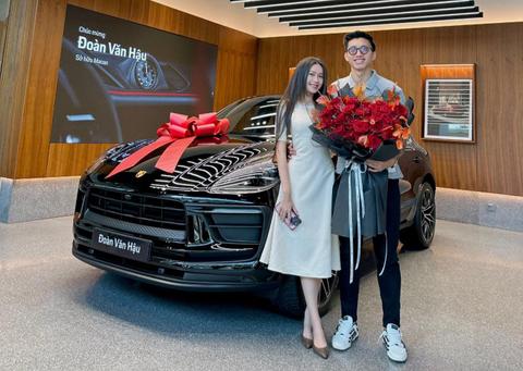 Ngắm Porsche Macan 2023 giá 5 tỷ hậu vệ Đoàn Văn Hậu vừa sắm