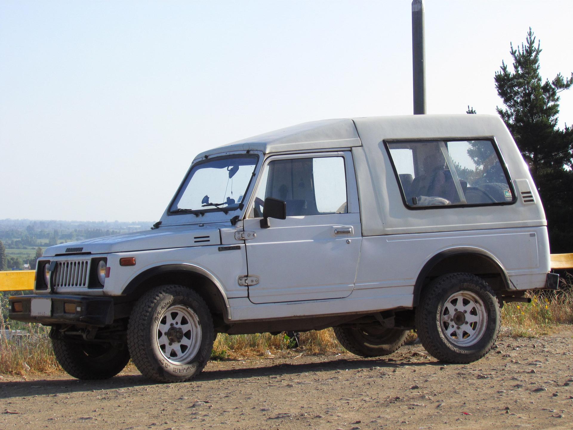 Maruti_Gypsy.jpg