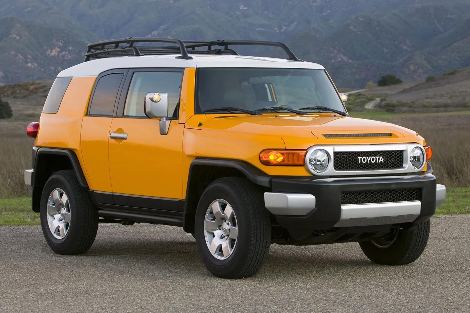 toyota-fj-cruiser.webp