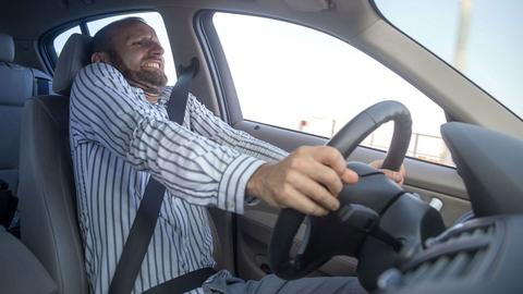 Đăng Kiểm Đạp Thốc Ga: Tác Hại Và Cách Giảm Rủi Ro Cho Chủ Xe