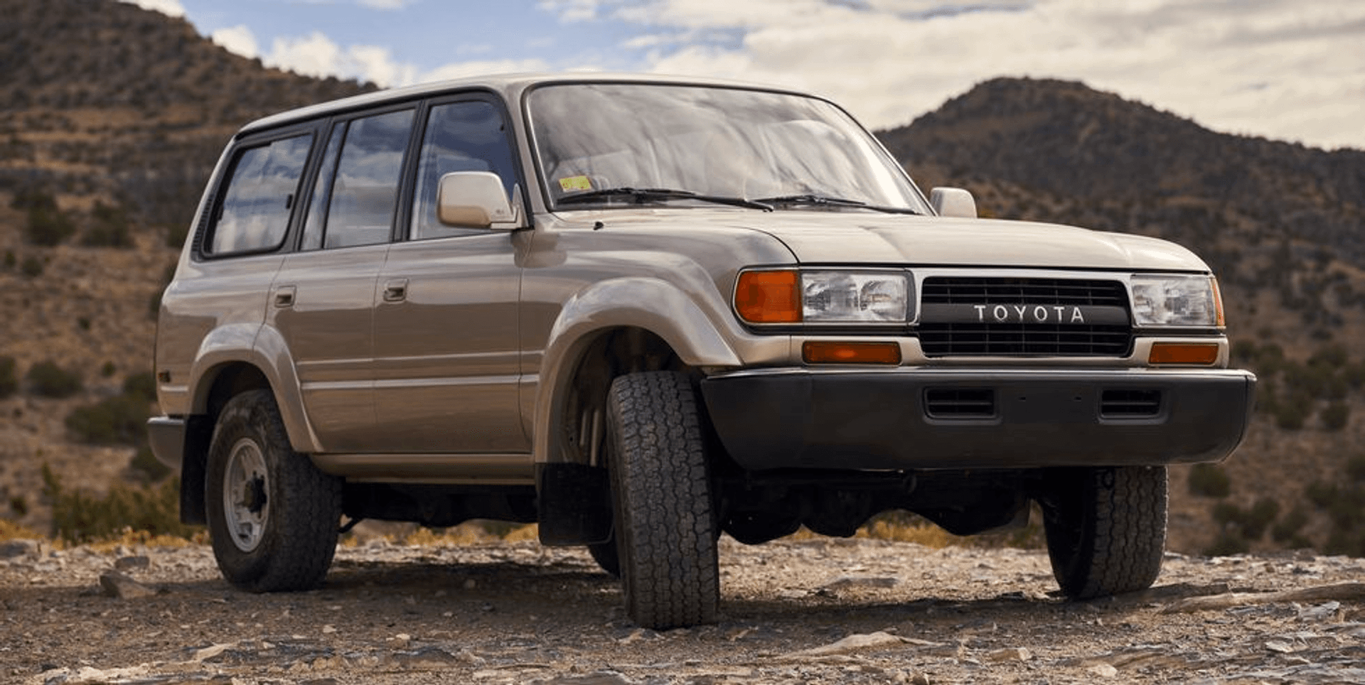 toyota-land-cruiser-80-1.png