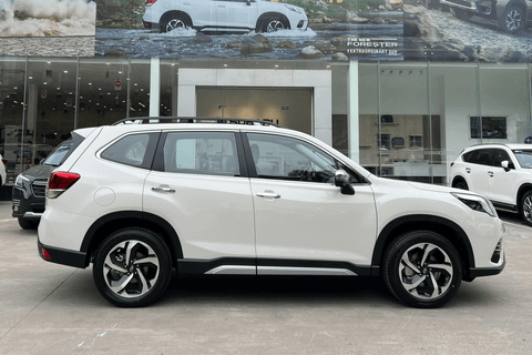 Đến lượt Subaru Forester 2023 giảm giá 122 triệu "dò đáy"