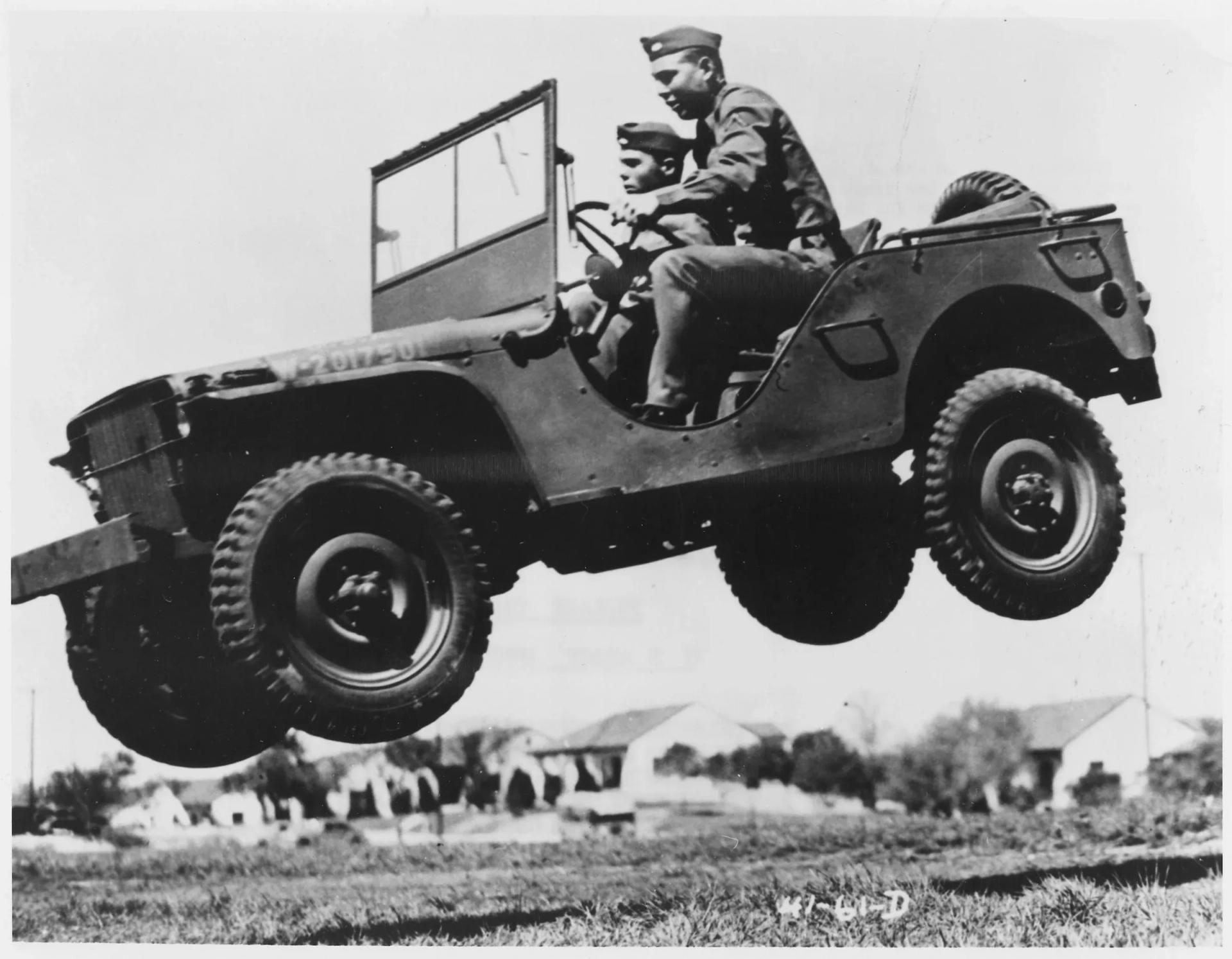 Willys-Jeep-WW2.webp