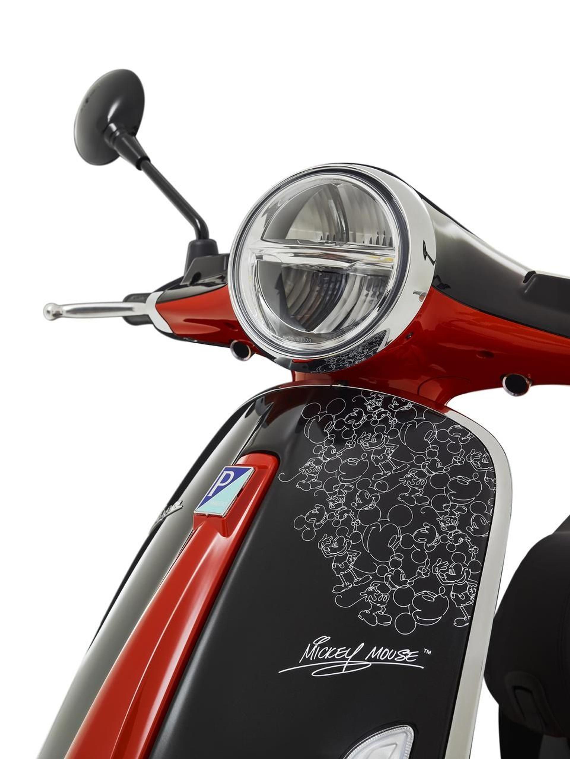 vespa-primavera-mickey-mouse-e-7450-6874-1687451372.jpg