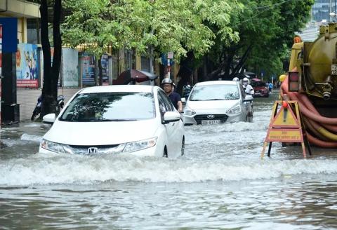 Kỹ năng lái xe qua đường ngập nước